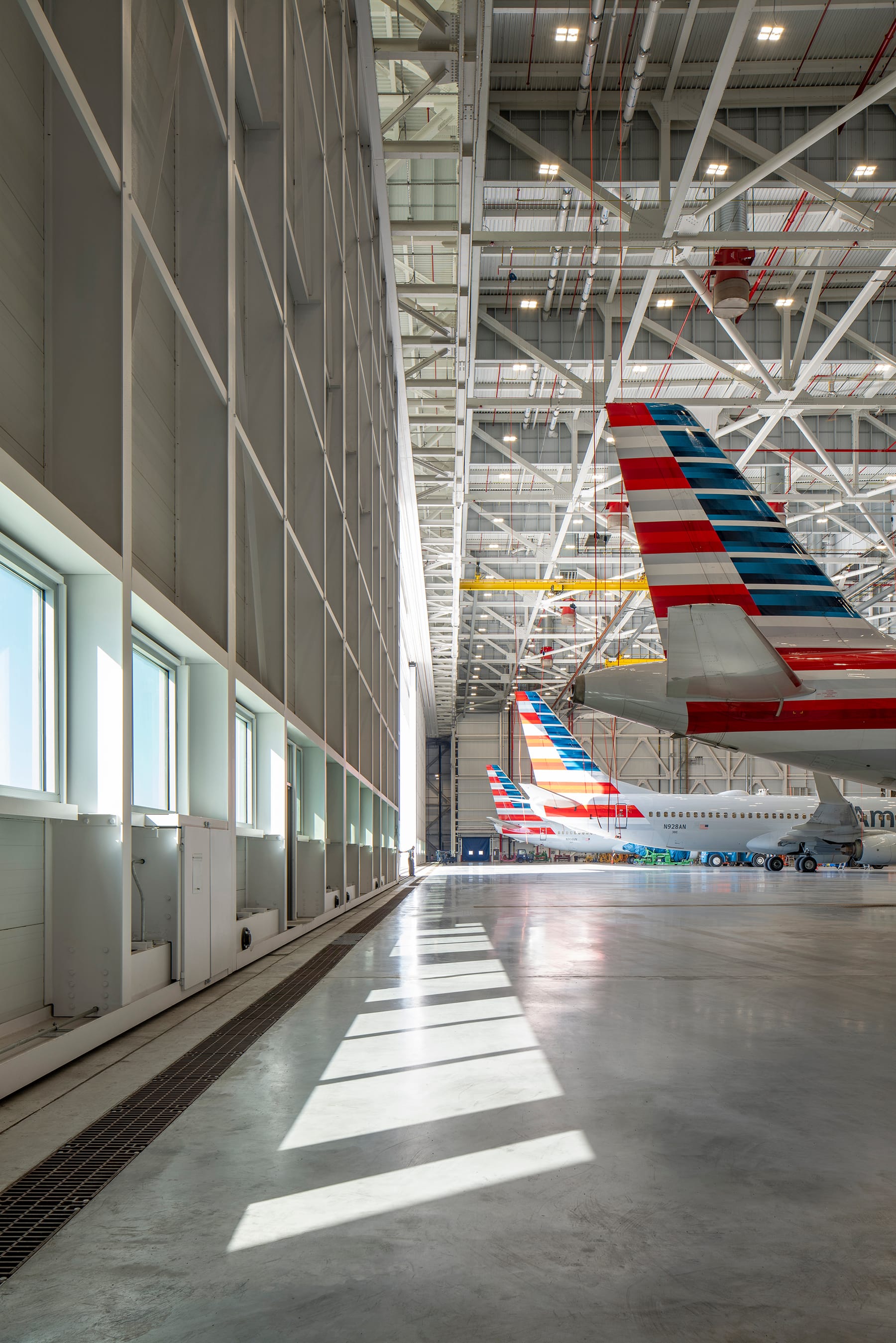 American Airlines O'Hare Hangar 2, image 5